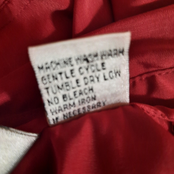 Womens Dress Barn Red Long Sleeve Top Blouse Button Down Polyester XL - Picture 3 of 10